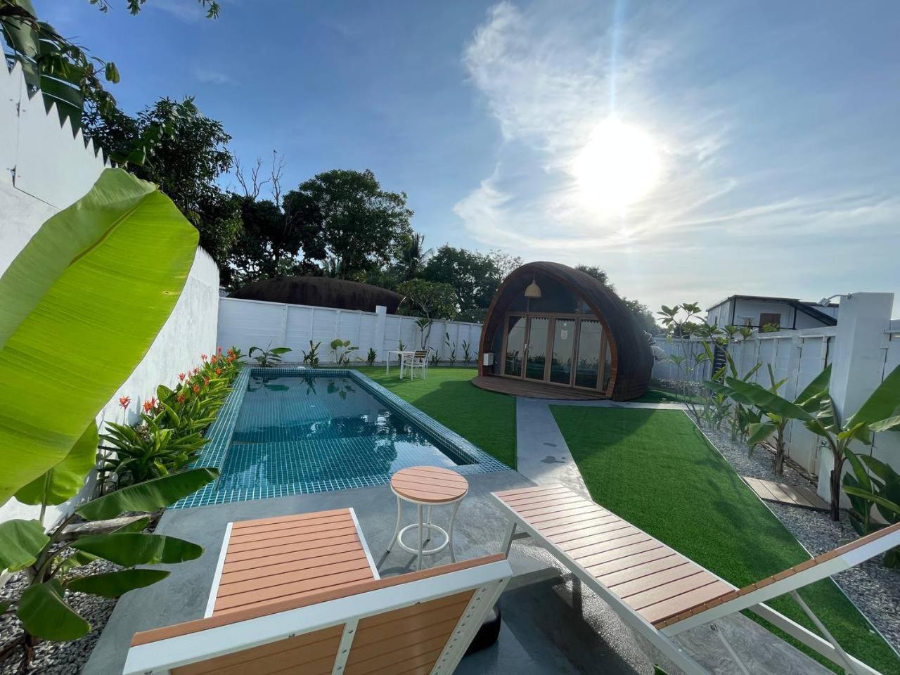 Found Mansion Hotel Pantai Cenang  Bagian luar foto