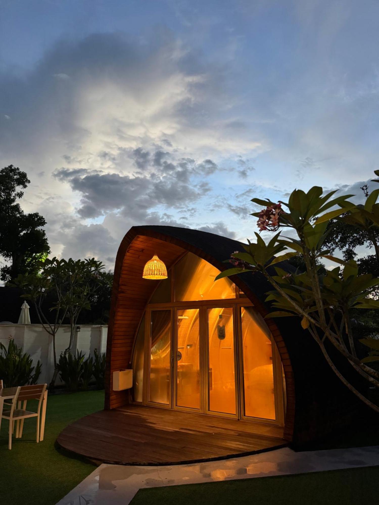 Found Mansion Hotel Pantai Cenang  Bagian luar foto