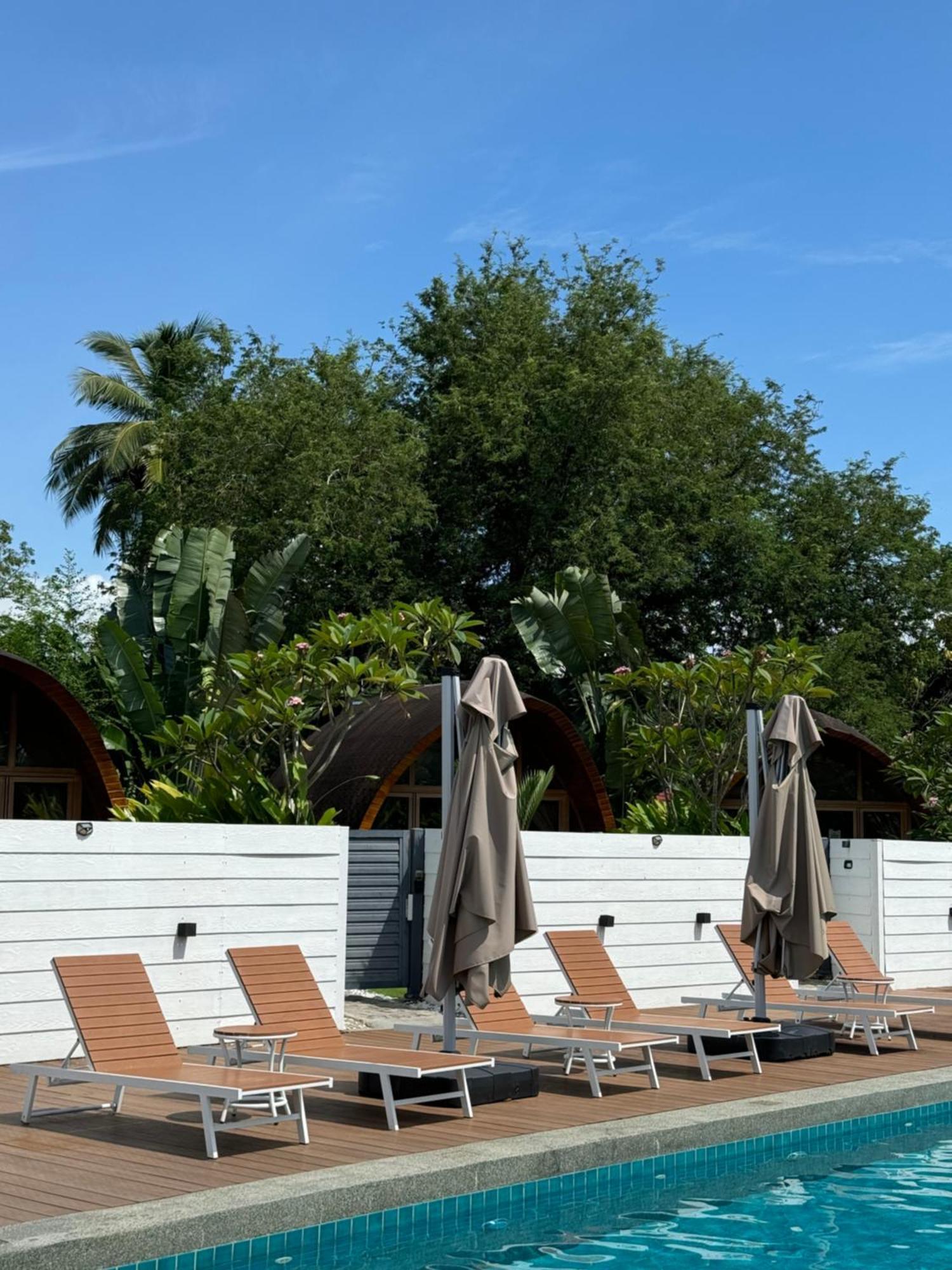 Found Mansion Hotel Pantai Cenang  Bagian luar foto